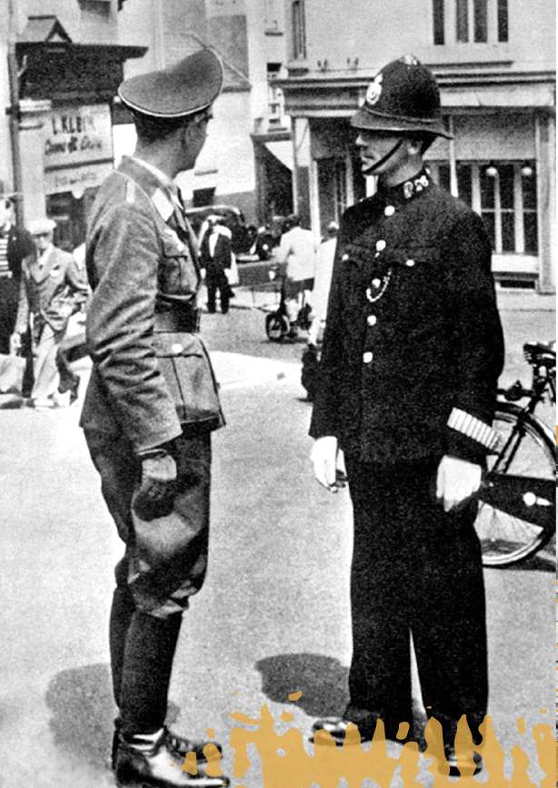 Jersey (Kanaleko Uharteak). Urte ezezaguna. Alemaniar ofizial bat eta britainiar polizia bat alemaniar okupazioan.
Theislandwiki.org